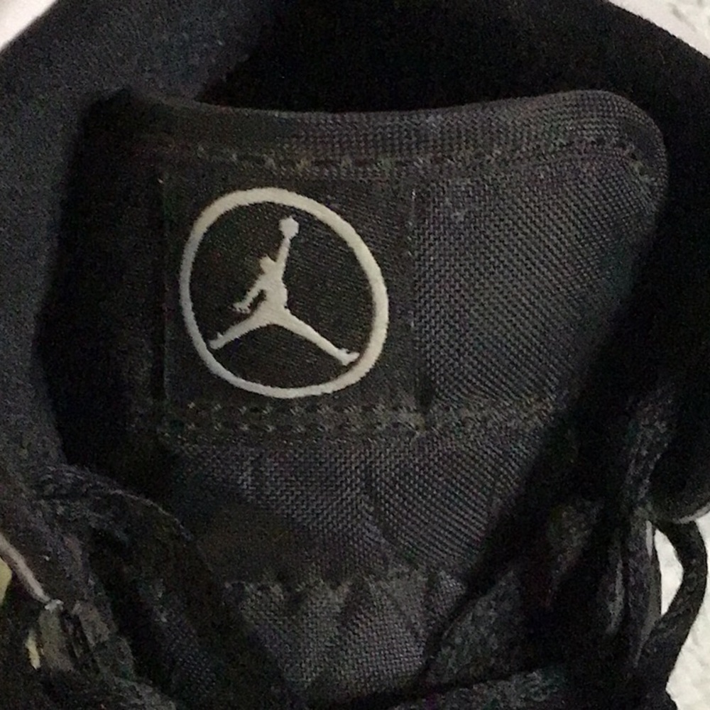 AIR JORDAN KIDS SHOES - Picture 9 of 13